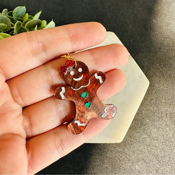 Gingerbread man and Girl Earrings Christmas Jewelry gift - Picture 6 of 9